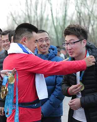 ��У���䷢������